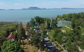 Fonyod Camping & Apartman